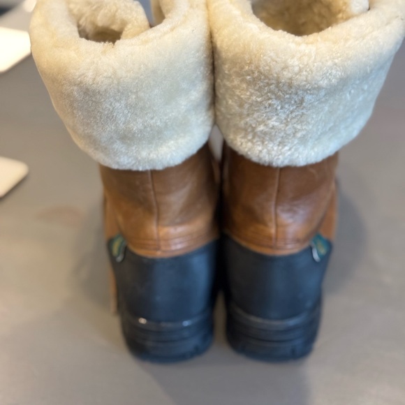 Ralph Lauren Brown Fur-Lined Boots - Picture 2 of 8
